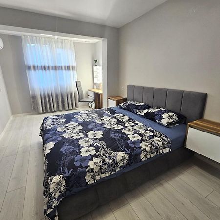 Apartment Bohemi With Free Parking 부르가스 외부 사진
