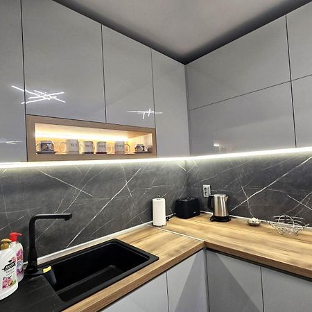 Apartment Bohemi With Free Parking 부르가스 외부 사진