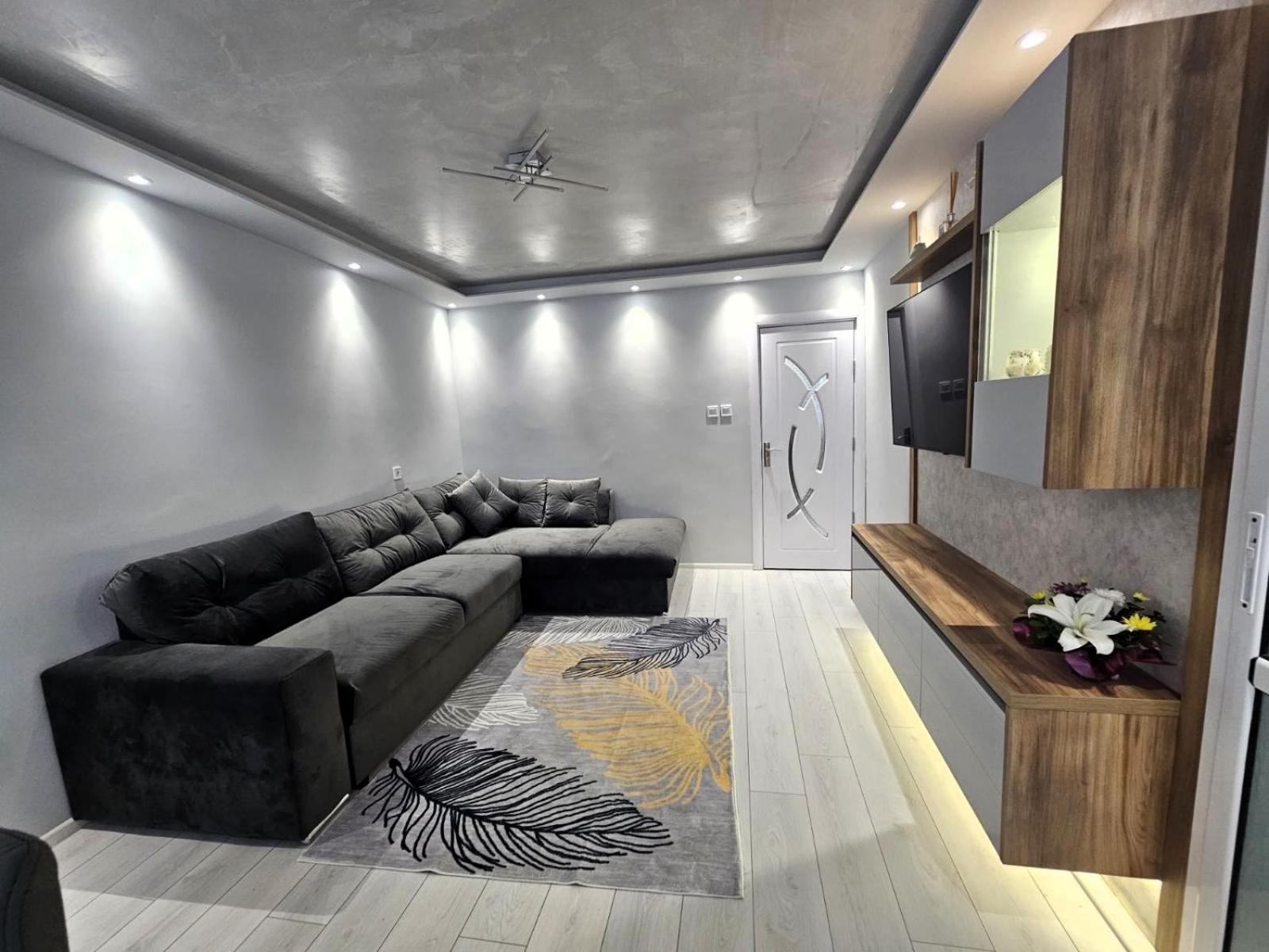 Apartment Bohemi With Free Parking 부르가스 외부 사진