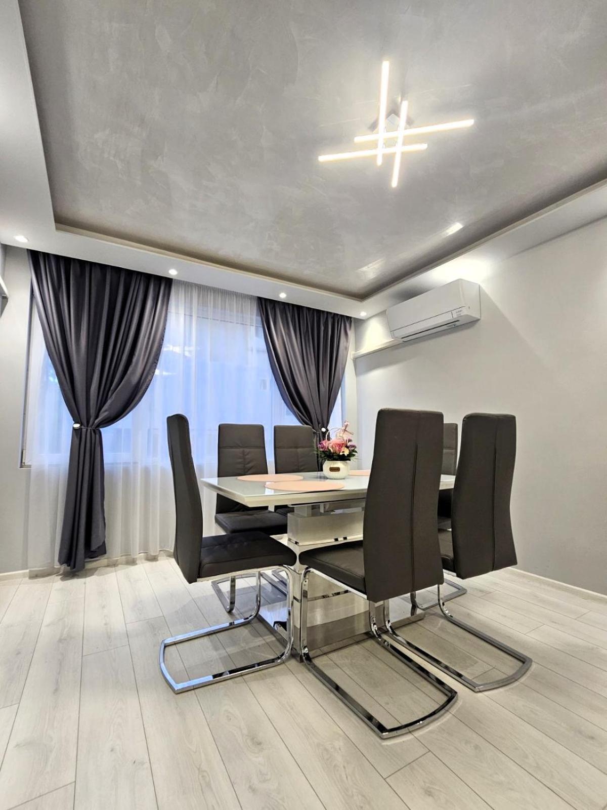 Apartment Bohemi With Free Parking 부르가스 외부 사진