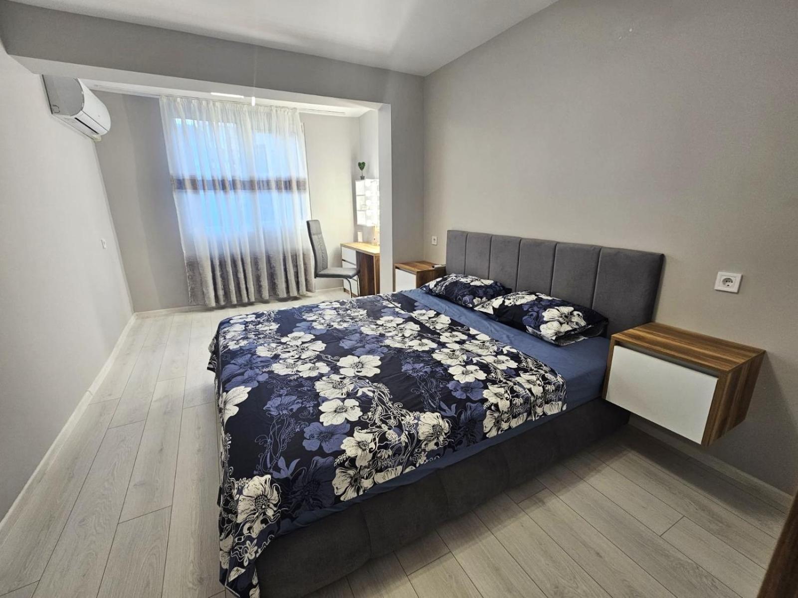 Apartment Bohemi With Free Parking 부르가스 외부 사진
