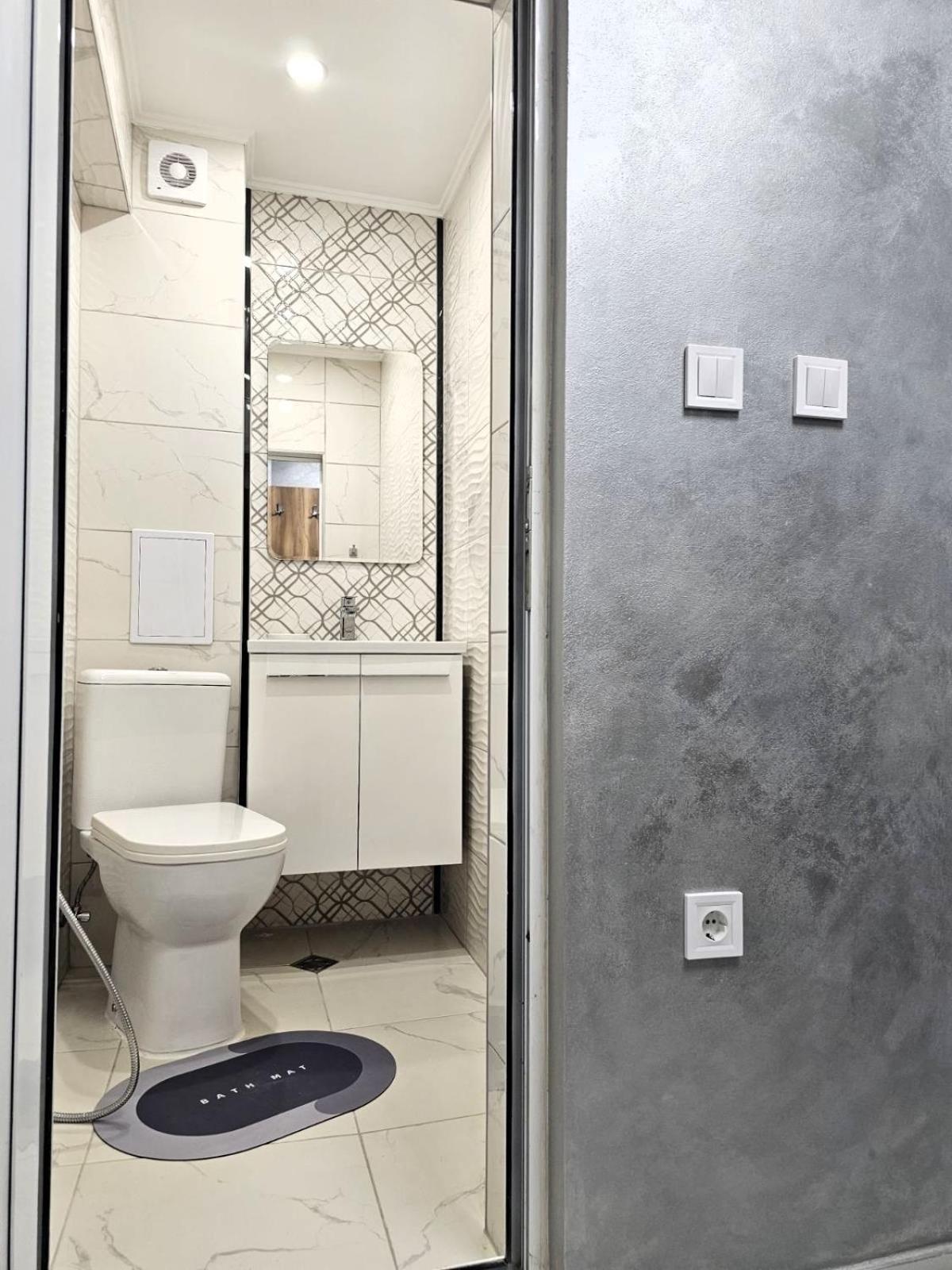 Apartment Bohemi With Free Parking 부르가스 외부 사진