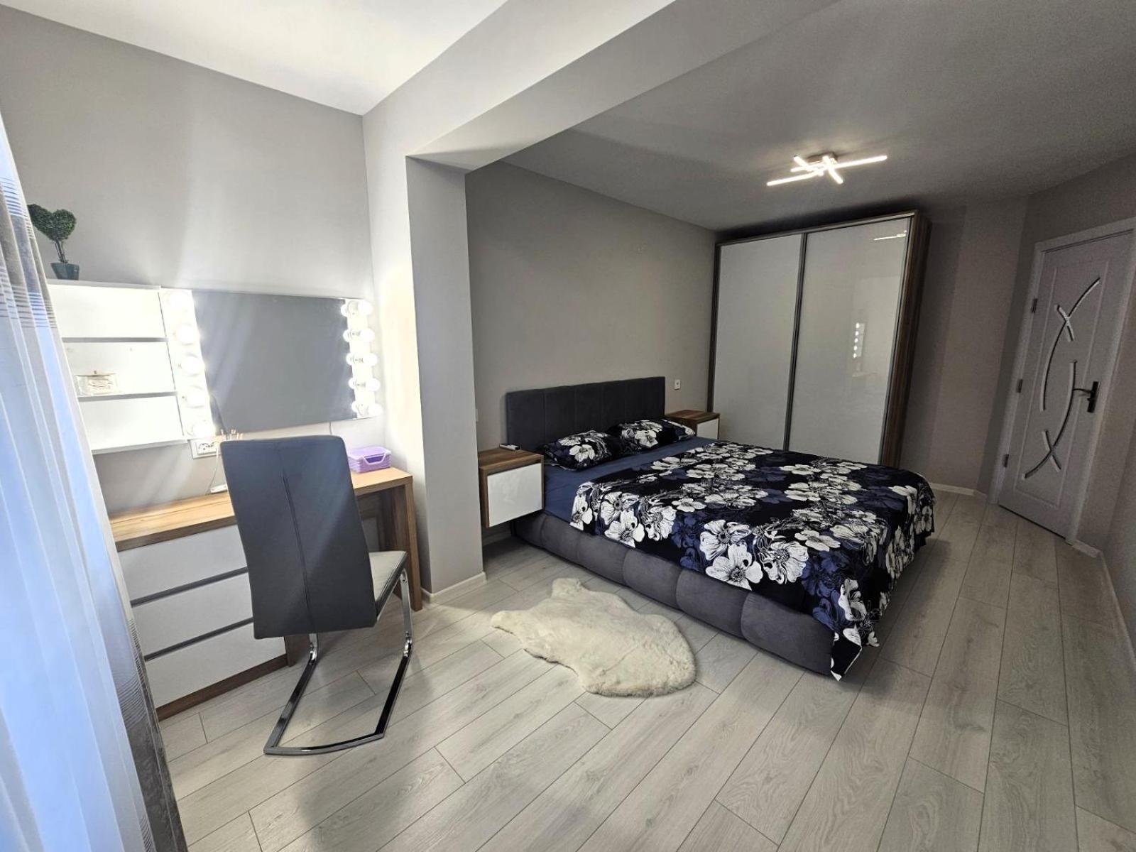 Apartment Bohemi With Free Parking 부르가스 외부 사진